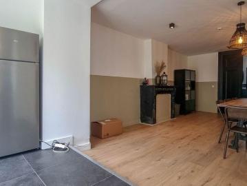 Appartement te huur in Tournai voor € 475 met 1 slaapkamer