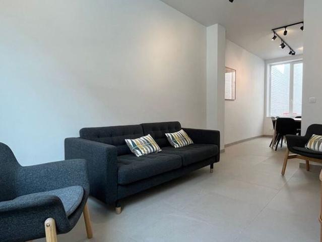 Appartement te huur in Tournai voor € 500 met 1 slaapkamer