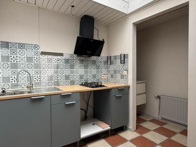 Appartement te huur in Tournai voor € 550 met 1 slaapkamer