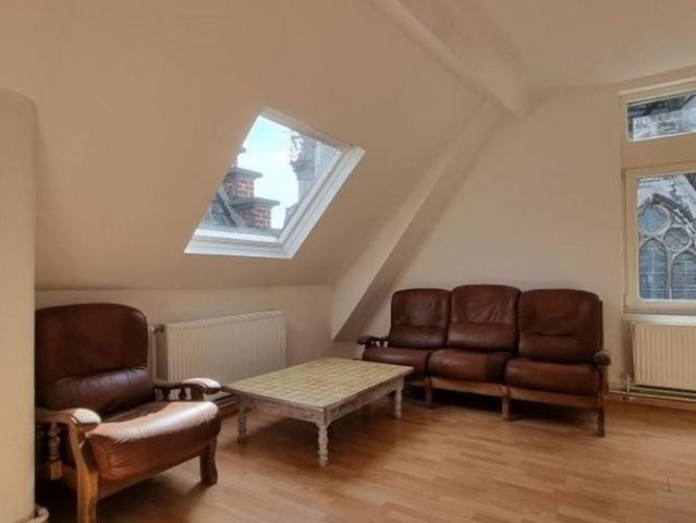 Appartement te huur in Tournai voor € 550 met 1 slaapkamer
