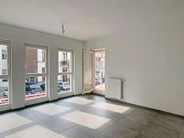 Appartement te huur in Tournai voor € 650 met 1 slaapkamer