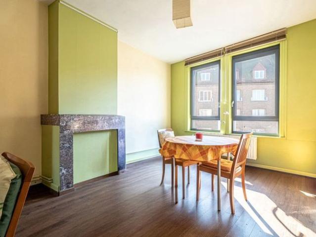 Appartement te huur in Tournai voor € 700 met 1 slaapkamer