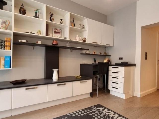 Appartement te huur in Tournai voor € 710 met 1 slaapkamer