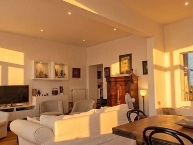 Appartement te huur in Tournai voor € 795 met 1 slaapkamer
