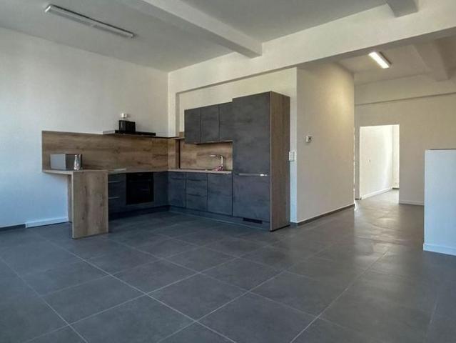 Appartement te huur in Tournai voor € 880 met 2 slaapkamers