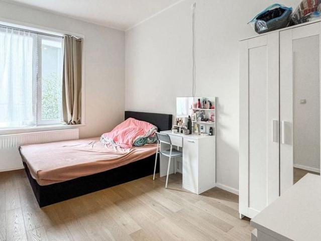 Appartement te huur in Ukkel voor € 1.400 met 2 slaapkamers