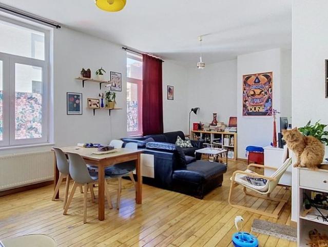 Appartement te huur in Ukkel voor € 1.050 met 1 slaapkamer