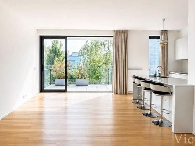 Appartement te huur in Ukkel voor € 2.020 met 2 slaapkamers