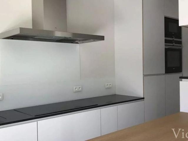 Appartement te huur in Ukkel voor € 2.070 met 3 slaapkamers