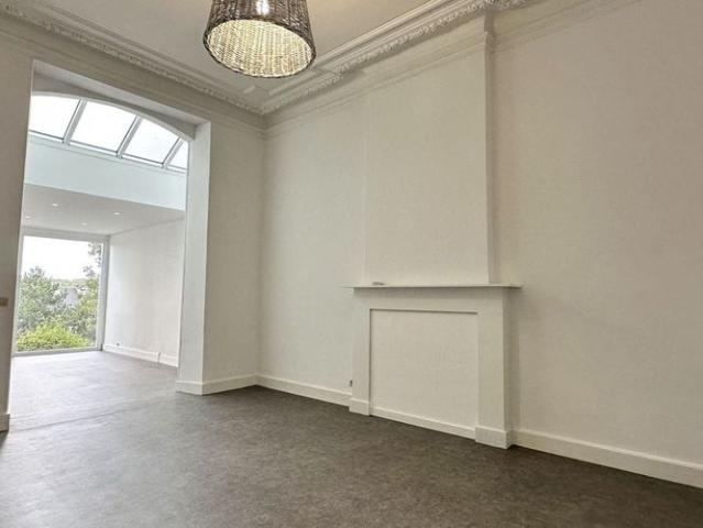 Appartement te huur in Verviers voor € 750 met 1 slaapkamer