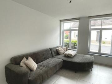 Appartement te huur in Vinkt voor € 700 met 1 slaapkamer