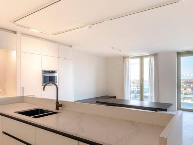 Appartement te huur in Waregem voor € 980 met 1 slaapkamer