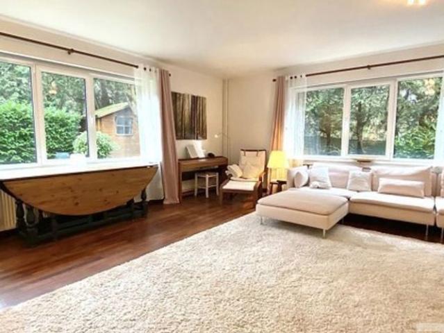 Appartement te huur in Watermaal Bosvoorde voor € 1.500 met 2 slaapkamers
