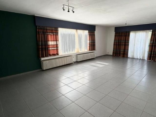 Appartement te huur in Wenduine voor € 1.250 met 4 slaapkamers