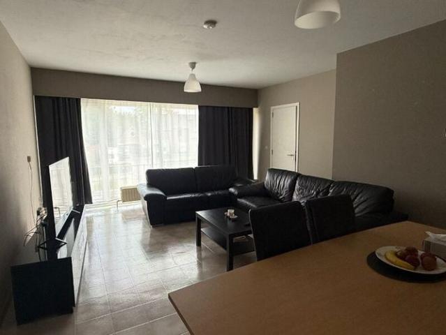 Appartement te huur in Westmeerbeek voor € 950 met 3 slaapkamers