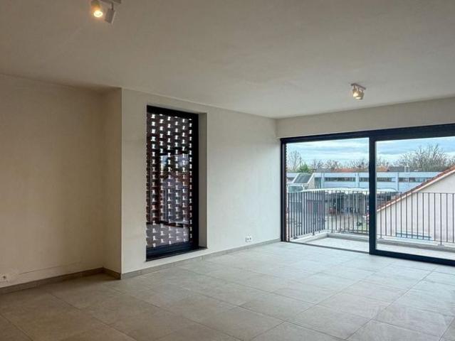 Appartement te huur in Wilrijk voor € 1.025 met 1 slaapkamer