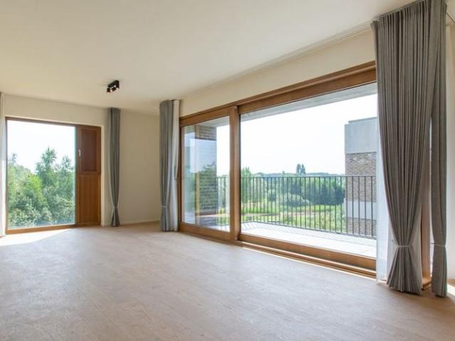 Appartement te huur in Wilrijk voor € 1.150 met 2 slaapkamers