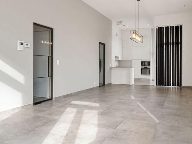 Appartement te huur in Woesten voor € 750 met 2 slaapkamers