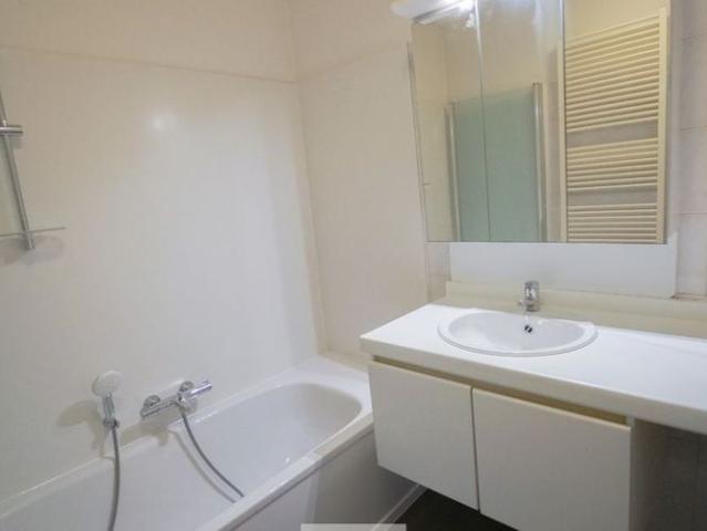Appartement te huur in Zwijnaarde voor € 890 met 2 slaapkamers