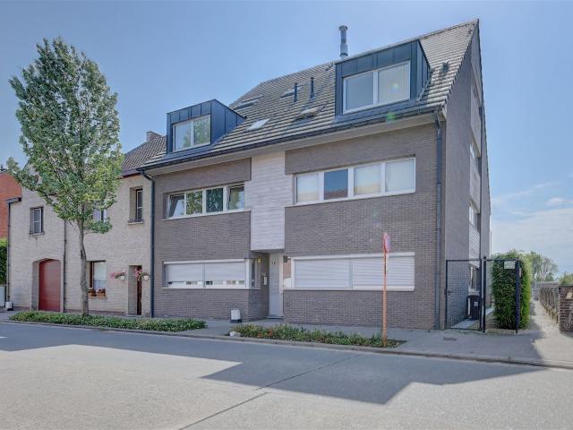 Appartement te huur in Zele met 2 slaapkamers