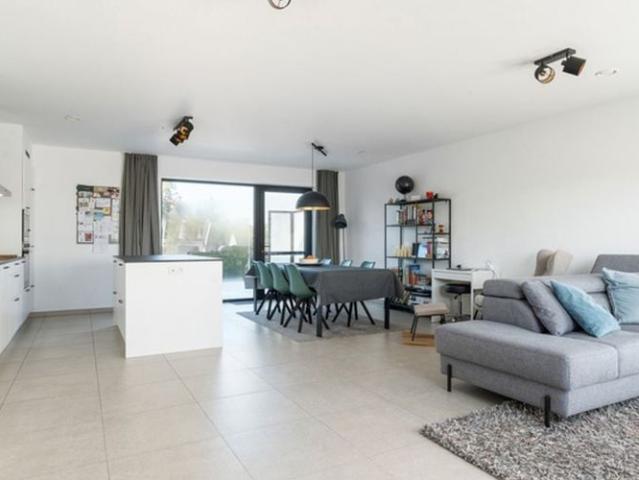 Appartement te huur in Zele voor € 1.150 met 3 slaapkamers