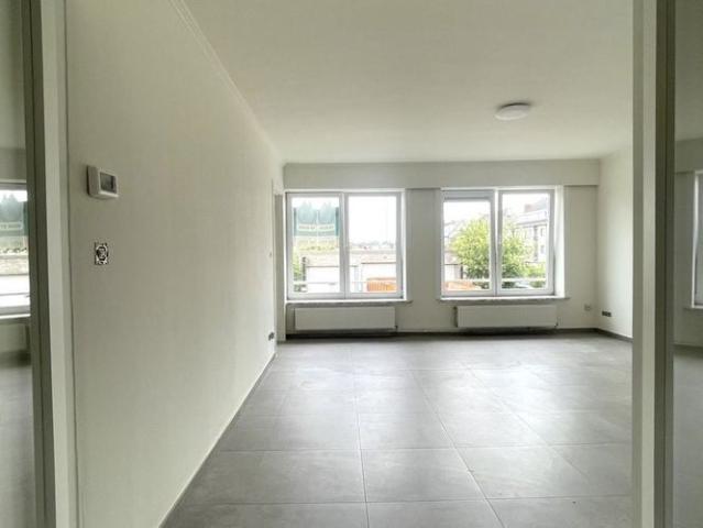 Appartement te huur in Zelzate voor € 750 met 1 slaapkamer
