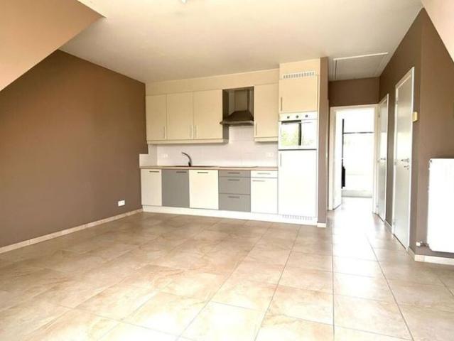Appartement te huur in Zoersel voor € 735 met 1 slaapkamer