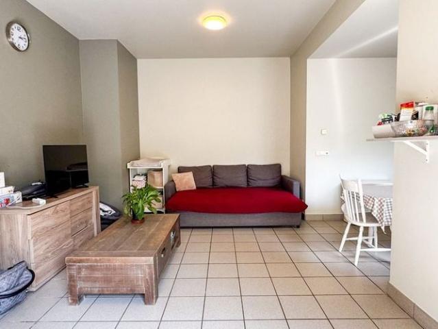 Appartement te huur in Zomergem voor € 650 met 1 slaapkamer