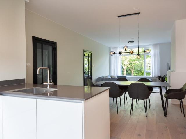 Appartement te huur Juliana van Stolberglaan 81 in Den Haag voor € 2.750