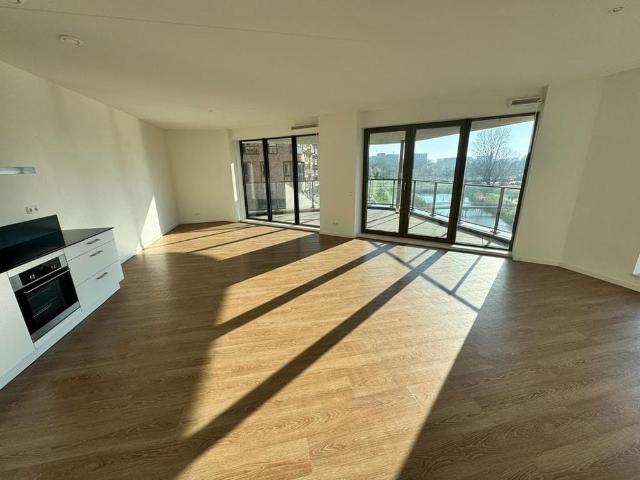 Appartement te huur: Jan Wolkerslaan 221 1112 ZH Diemen