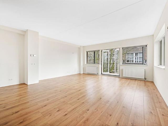 Appartement te huur: Koningin Sophiestraat 212 2595 TM Den Haag