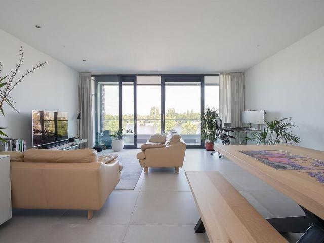 Appartement te huur: Korte Ouderkerkerdijk 5 P 1096 AC Amsterdam