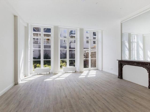 Appartement te huur: Lange Voorhout 21 A 2514 EB Den Haag