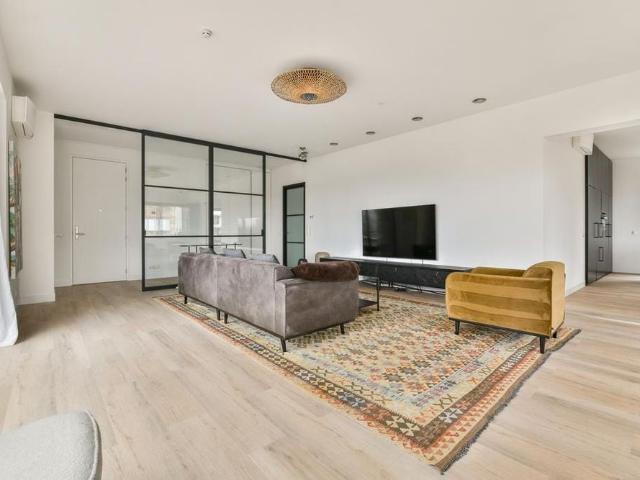 Appartement te huur: Leo Smitstraat 57 1082 MP Amsterdam