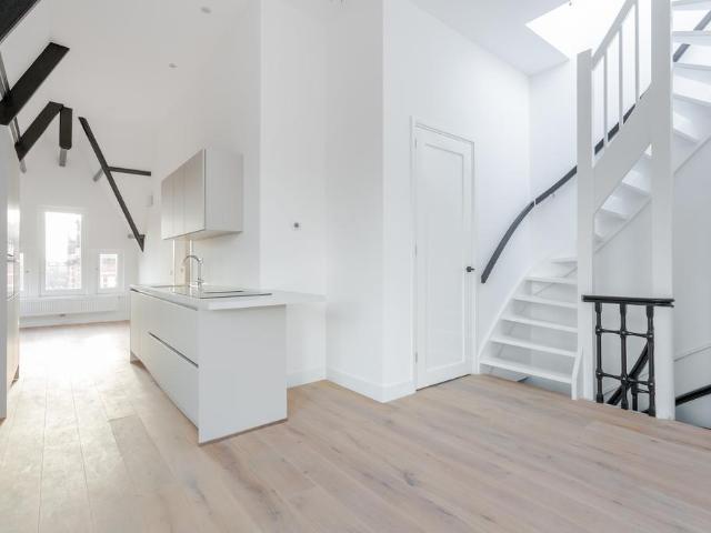 Appartement te huur Paulus Potterstraat in Amsterdam voor € 2.850