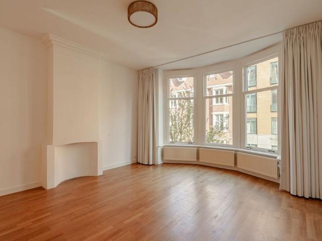 Appartement te huur: Pieter de Hoochstraat 12 H 1071 EE Amsterdam