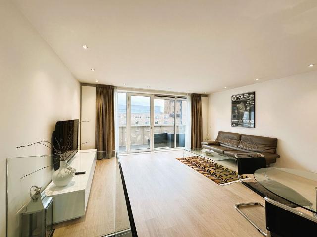 Appartement te huur: Pieter Oosterhuisstraat 106 1087 HT Amsterdam