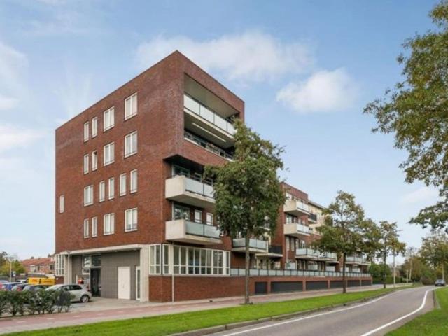 Appartement te huur Pluvierhof in Hellevoetsluis voor € 2.195