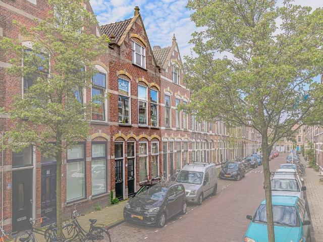 Appartement te huur Prins Hendrikstraat in Leiden voor € 2.074