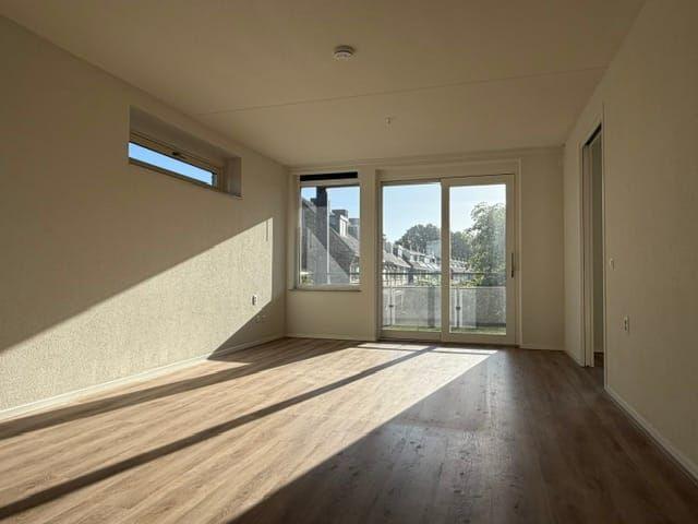 Appartement te huur: Raadhuislaan 80 A12 3755 HD Eemnes