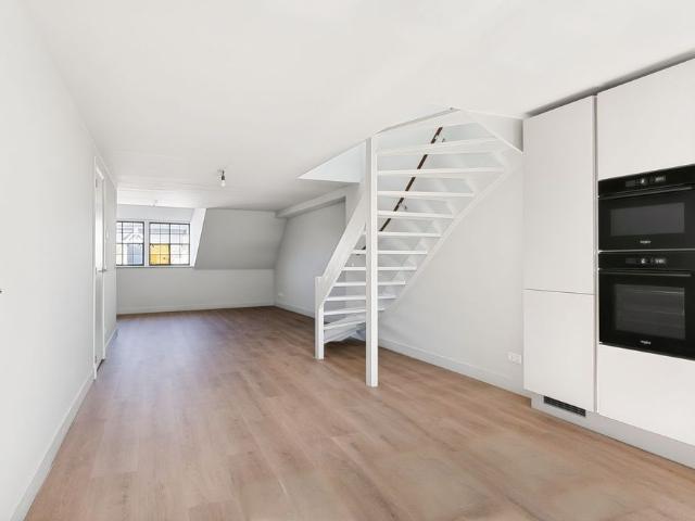 Appartement te huur: Stadhuisplein 329 D 5038 TH Tilburg