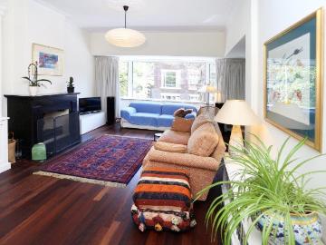 Appartement te huur Stevinstraat in Den Haag voor € 2.100