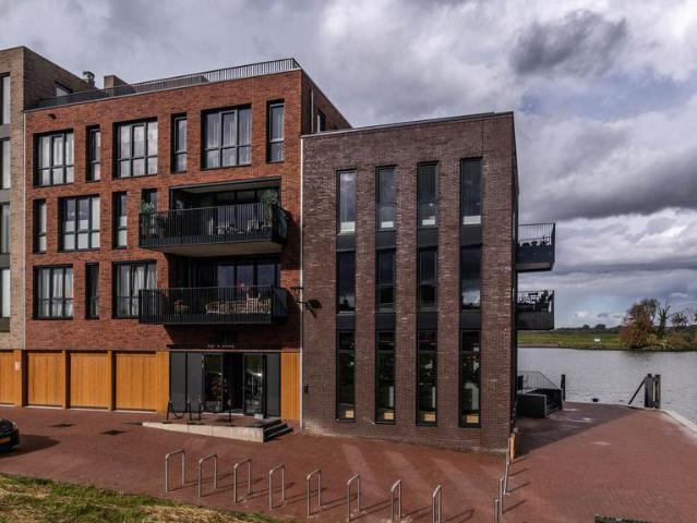 Appartement te huur Spuifront 2 K in Oud Beijerland voor € 2.696