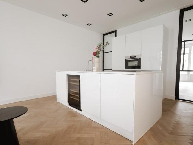 Appartement te huur Van Eeghenstraat in Amsterdam voor € 3.350