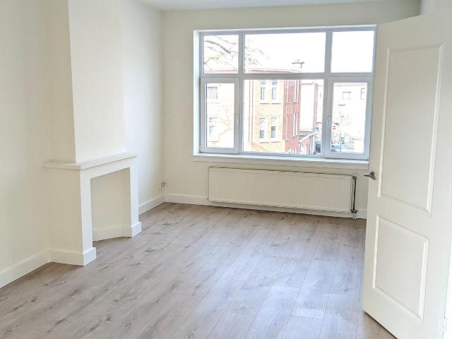 Appartement te huur Van Musschenbroekstraat in Den Haag voor € 1.250