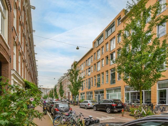 Te huur: Appartement Van Oldenbarneveldtstraat 56 T in Amsterdam