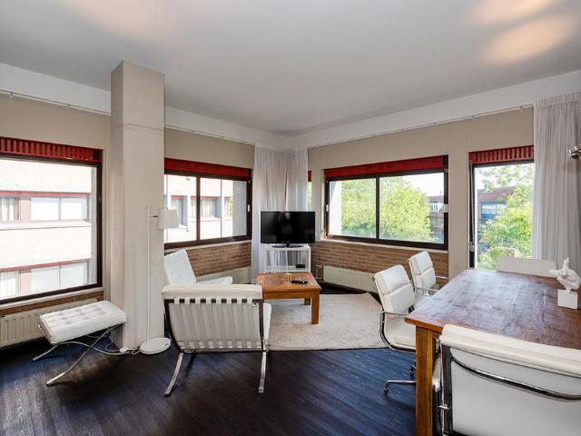 Appartement te huur Verbeekstraat 8 E in Leiden voor € 1.573