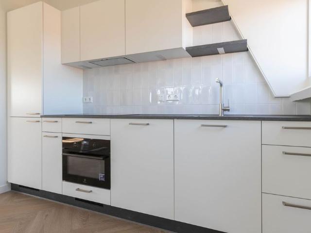 Appartement te huur: Westeinde 25 A6 2371 AT Roelofarendsveen