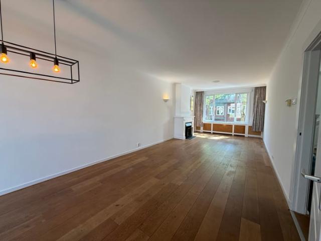 apartment for rent in Azaleastraat 84 2565CH Den Haag Bloemenbuurt Oost Den Haag