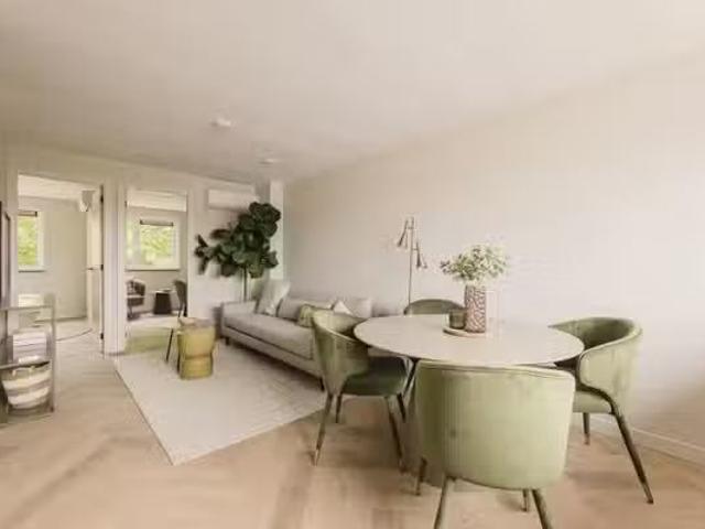 Appartement te koop Maassluisstraat in Amsterdam voor € 400.000